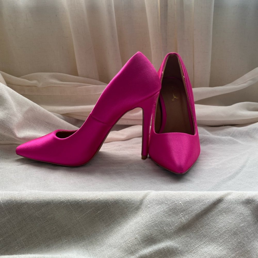 Hot Pink Stiletto Heels with Pointed Toe and High Thin Heel